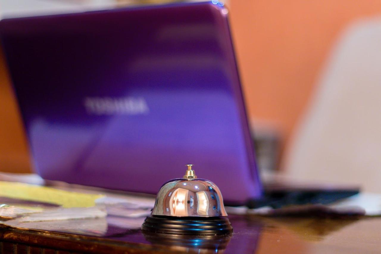 V Park Hotel Tbilisi Eksteriør bilde