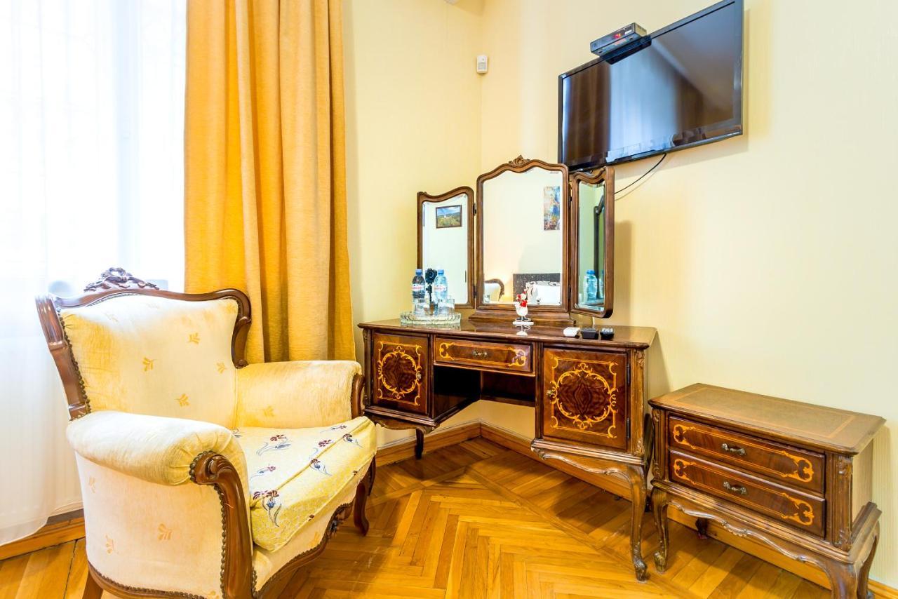 V Park Hotel Tbilisi Eksteriør bilde