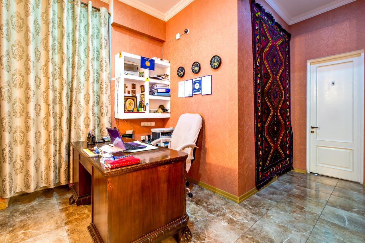 V Park Hotel Tbilisi Eksteriør bilde
